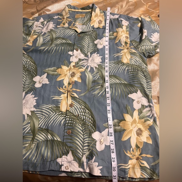 Tommy Bahama 100% Silk Men’s Large Blue Hawaiian Camo Shirt Orchid Palm Sz. L - Picture 11 of 12